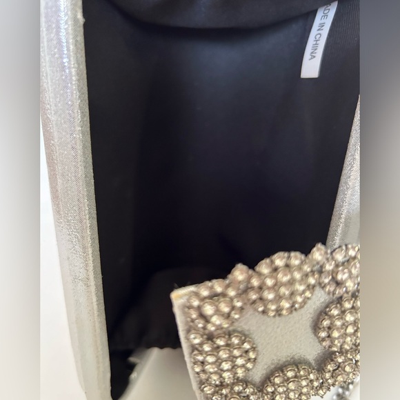 Silver Metallic Shoulder Bag - Picture 5 of 9